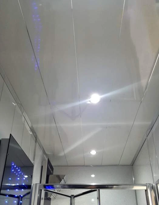 Neptune 200 Moderna White & Chrome Flat Panel - PVC Plastic Wall & Ceiling Cladding - 2.6m - 5 Pack 4 Neptune 200 Moderna White & Chrome Flat Panel - PVC Plastic Wall & Ceiling Cladding - 2.6m - 5 Pack - Image 4