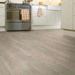 Clever Click Claremont Oak Flooring 1.76m2 Per Pack