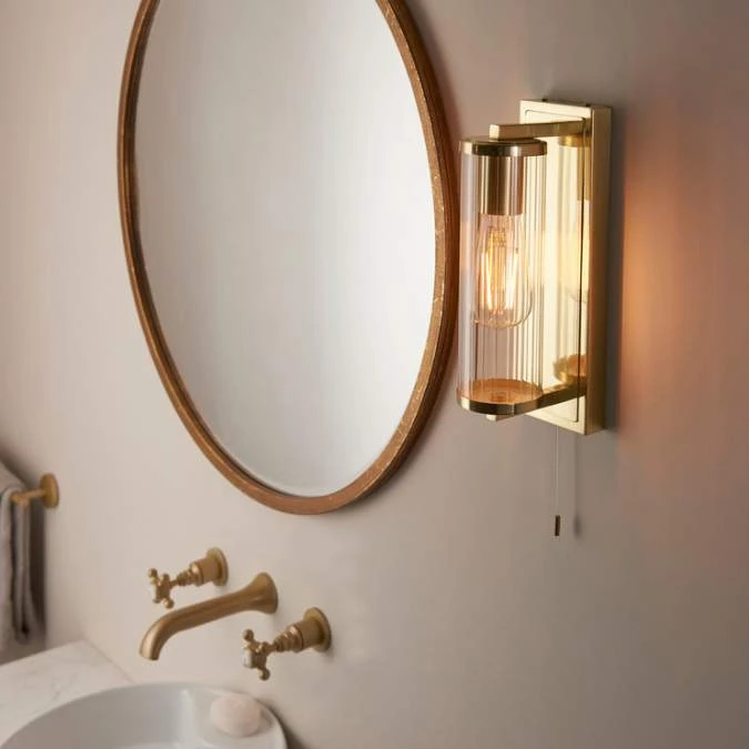 Deshi Wall Light - Brushed Brass 3 Deshi Wall Light - Brushed Brass - Image 3