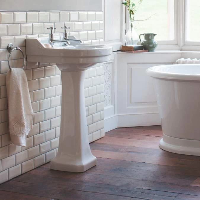 Burlington Edwardian Round 56cm Basin & Classic Pedestal 3 Burlington Edwardian Round 56cm Basin & Classic Pedestal - Image 3