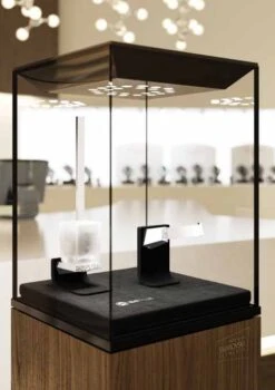 S8 Swarovski - Toilet Roll Holder With Flap - Chrome - Origins Living -Lumibath Shop S8 swarovski lifestyle3 5